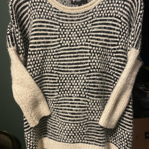 Redberry | Sweaters | Redberry Ml Blackwhite Sweater | Poshmark